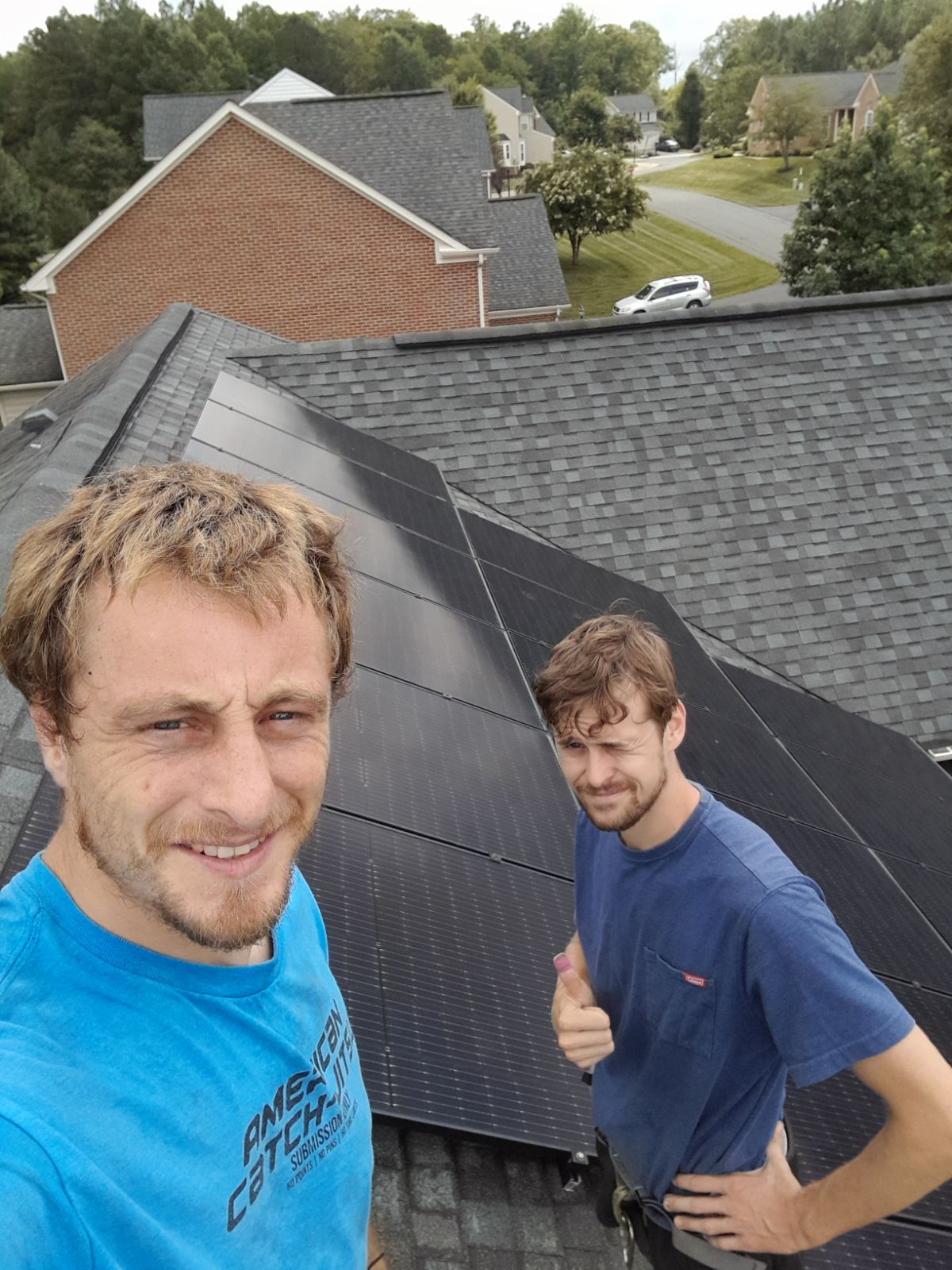 workers-on-the-roof